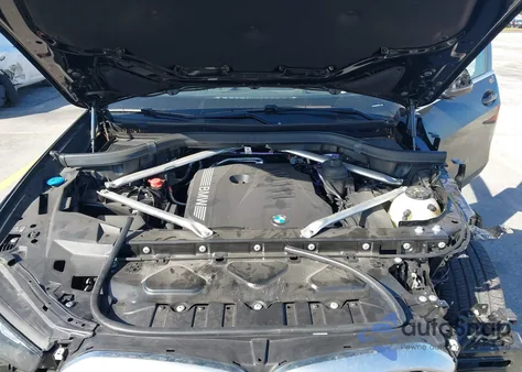 2025 BMW X5 xDrive40I из США, поврежденный, VIN 5UX23EU05S9Z43604